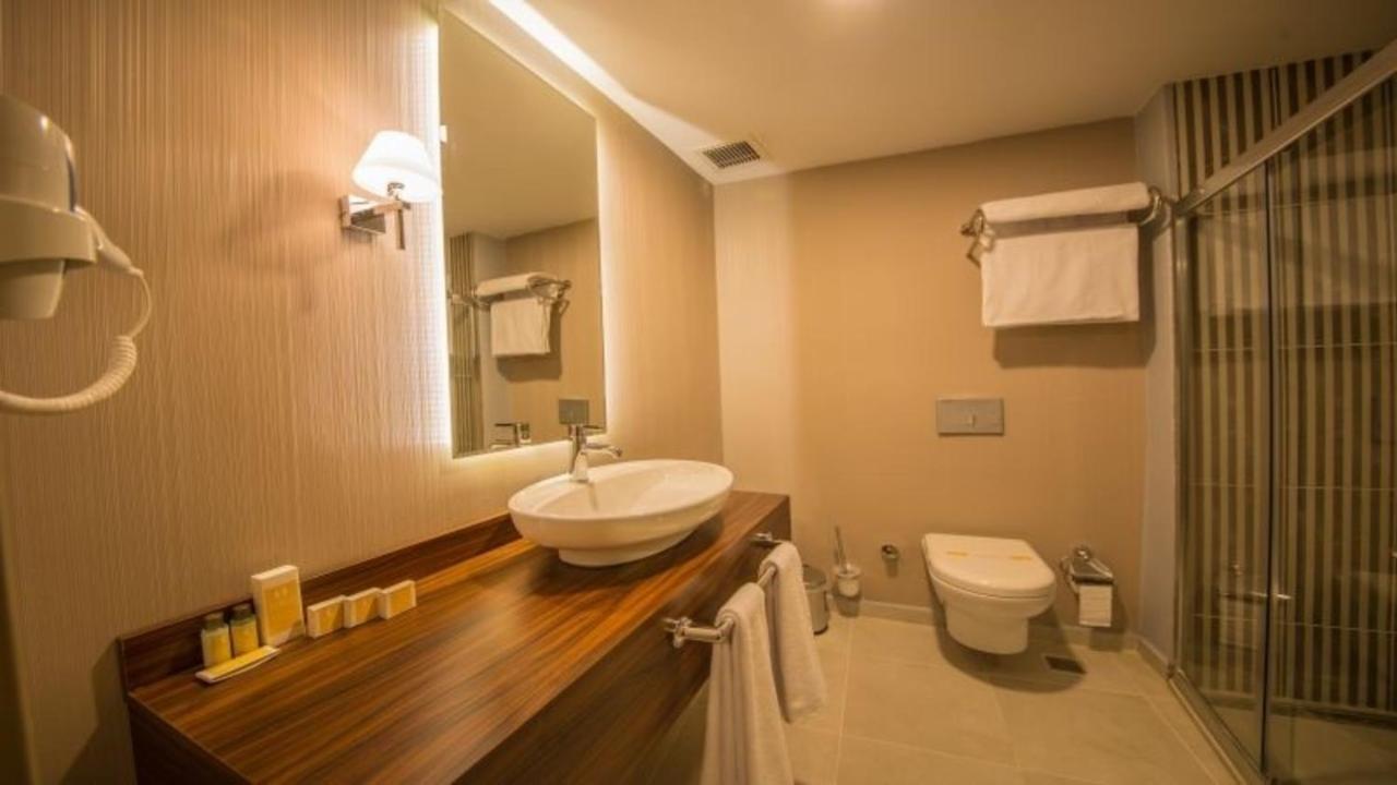 Bendis Hotel Halic Luaran gambar